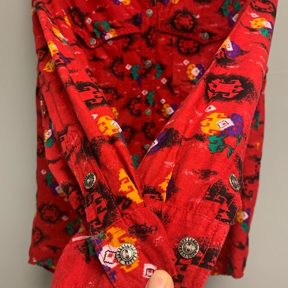 Vintage Western Aztec Red Printed Button Down - Picture 7 of 8